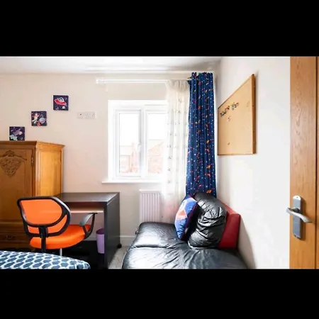 Home Away From Home Mildenhall Exterior photo