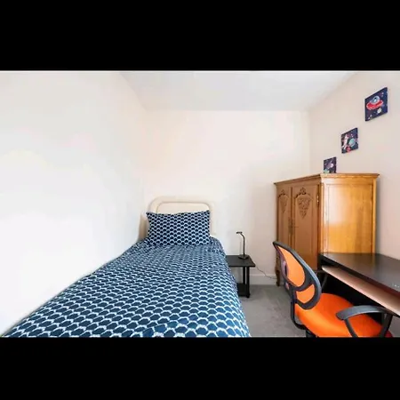 Home Away From Home Mildenhall Exterior photo